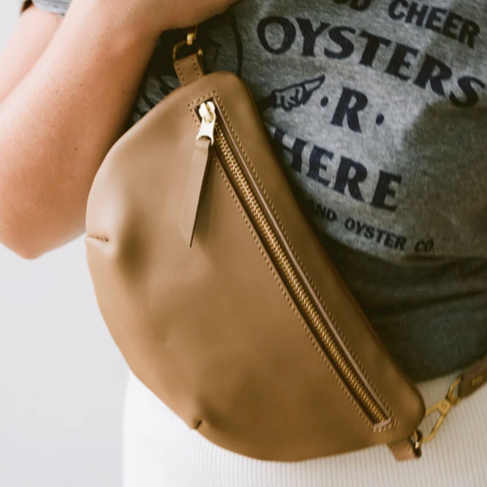 Abby Alley Sling Bag in Latte